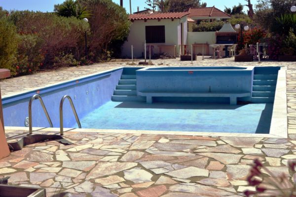 Top+4+Reasons+to+repair+your+pool+now